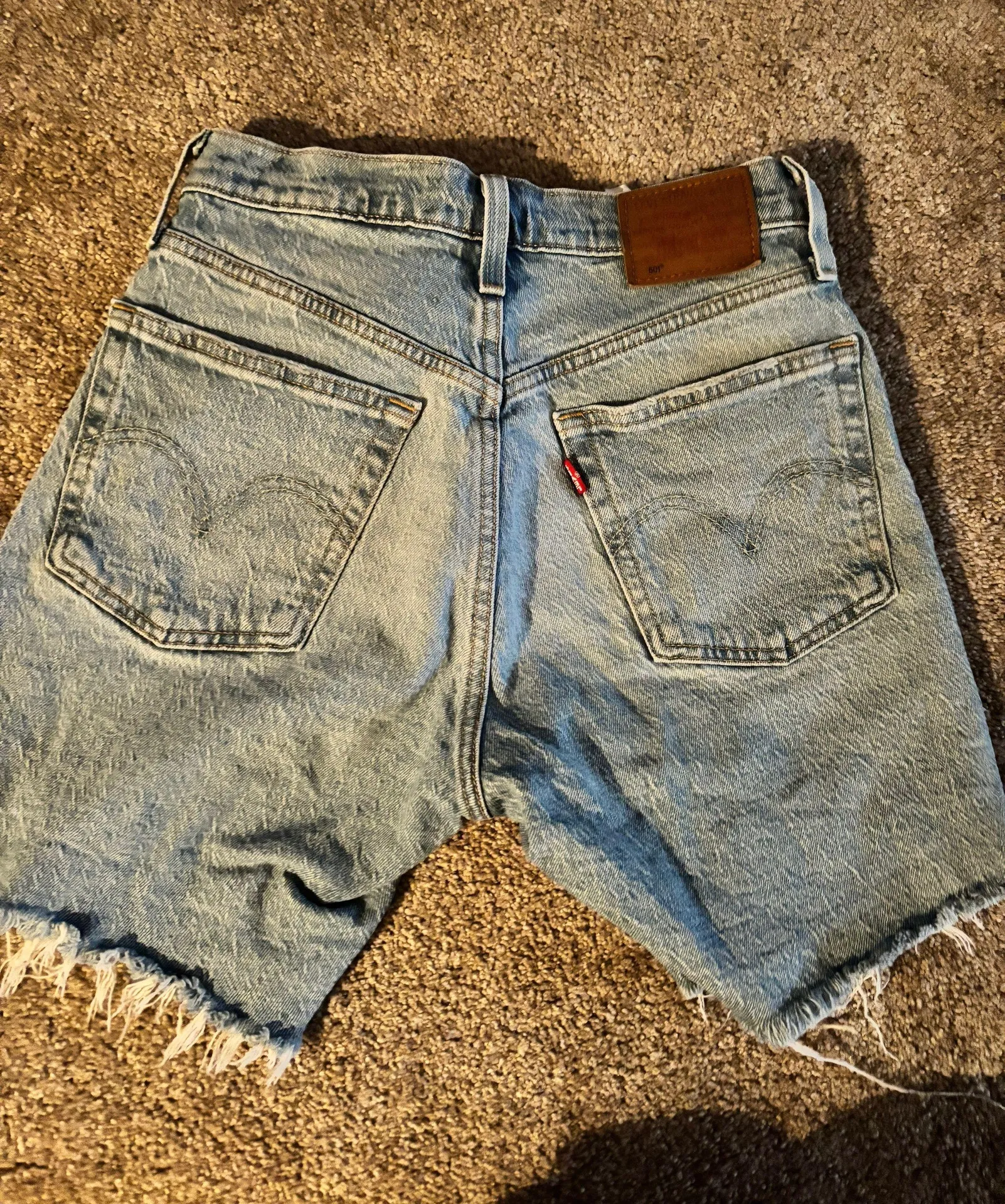 Levi’s 501 Mid Thigh Shorts - Image 2