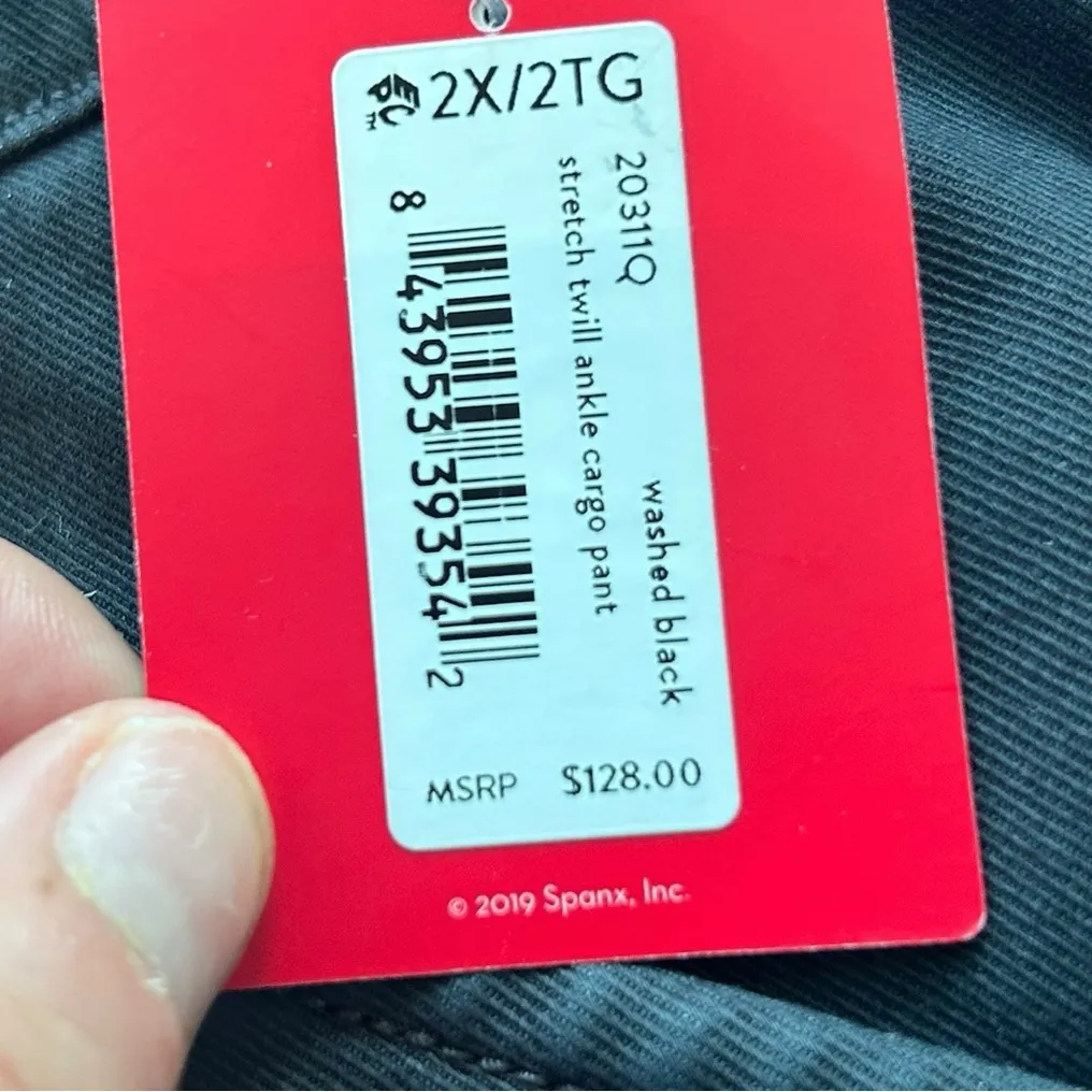 Spanx Stretch Twill Ankle Cargo Pants Washed Black 2X Petite NWT - Image 6