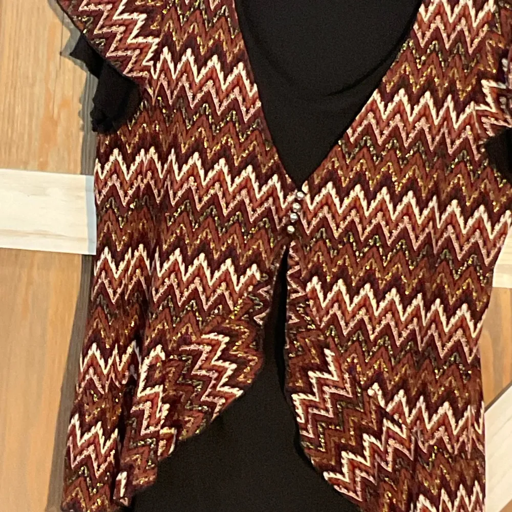 New Directions Chevron Cardigan with Black Under Layer P2P 23 - Image 4