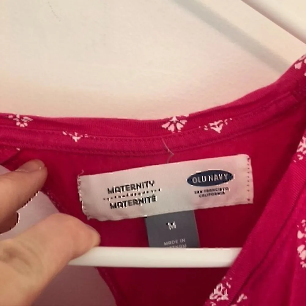 OLD NAVY Bump Skimming Tank Pink White Floral V-Neck Sleeveless MATERNITY Medium - Image 4