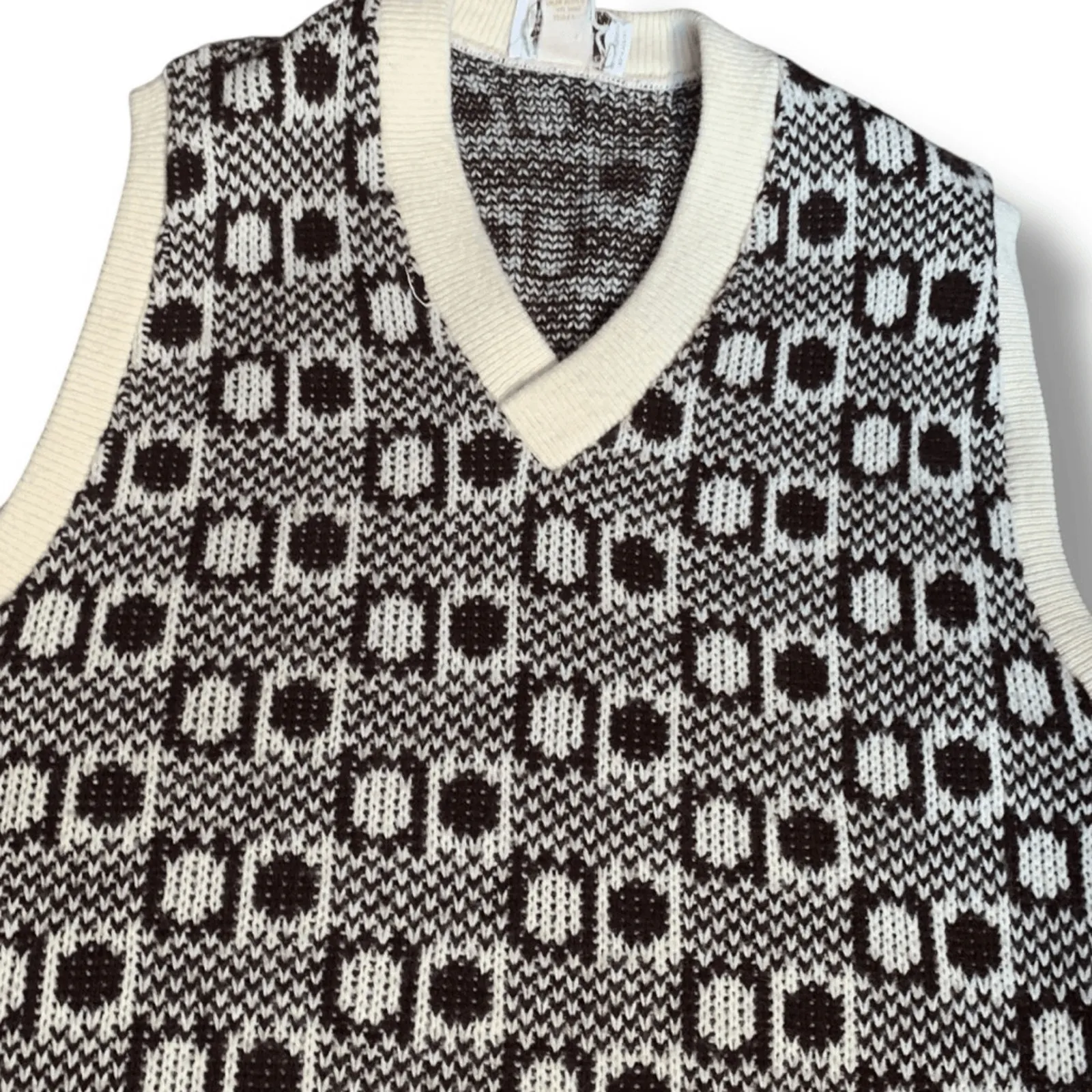 Vintage Montgomery Ward Brown Geometric Knit Sweater Vest Medium Grandpa Artsy - Image 3
