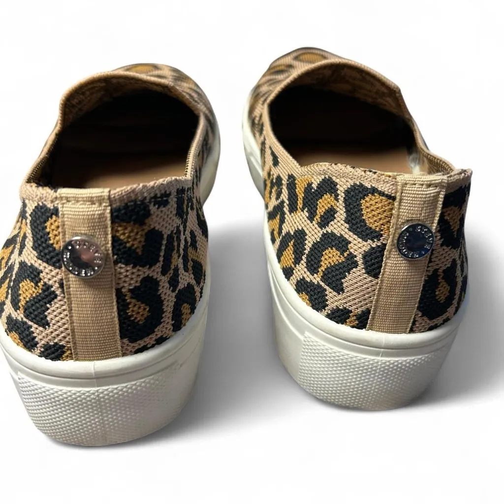 Leopard Steve Madden Knit Platform Slip-On | Size 8 | Comfy & Chic Sneakers 🐆 - Image 6