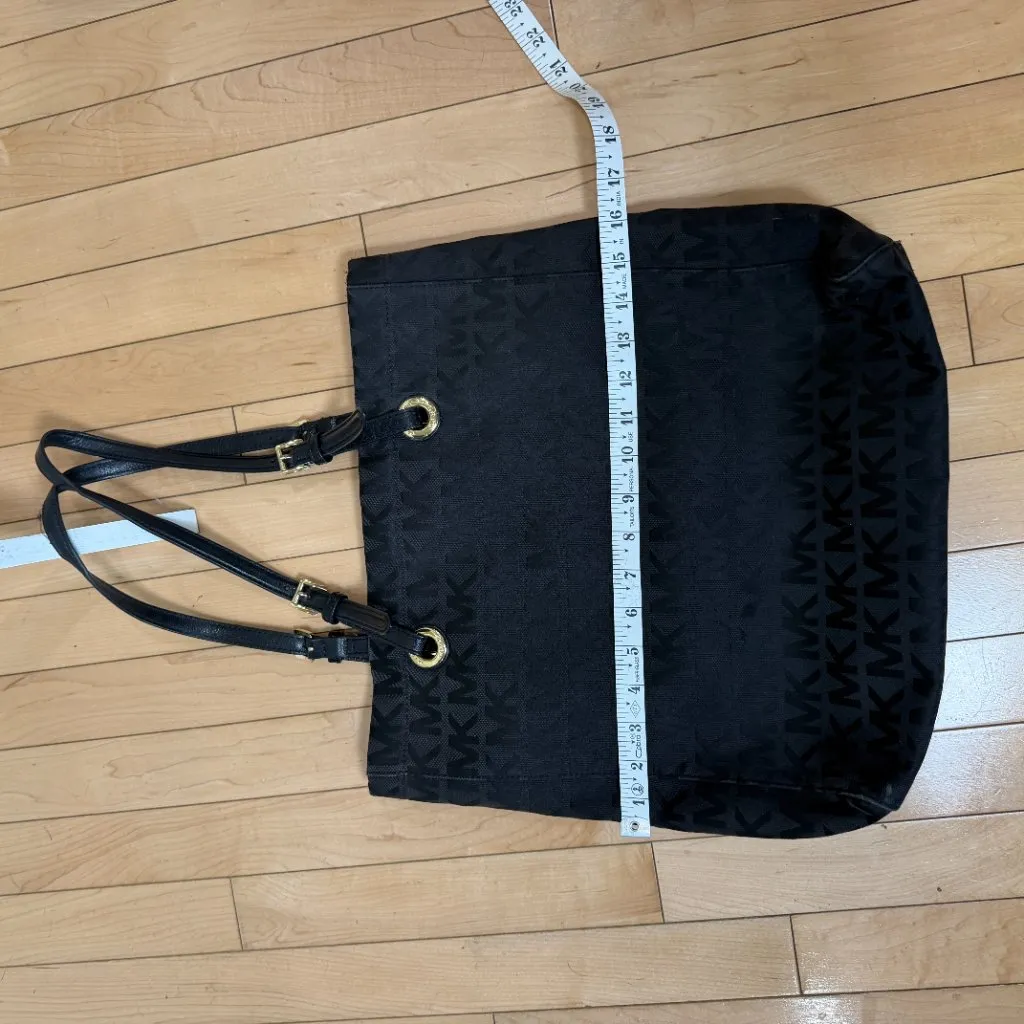 Michael Kors Black Leather Monogram Jet Set Grab Shoulder Tote Bag - Image 8