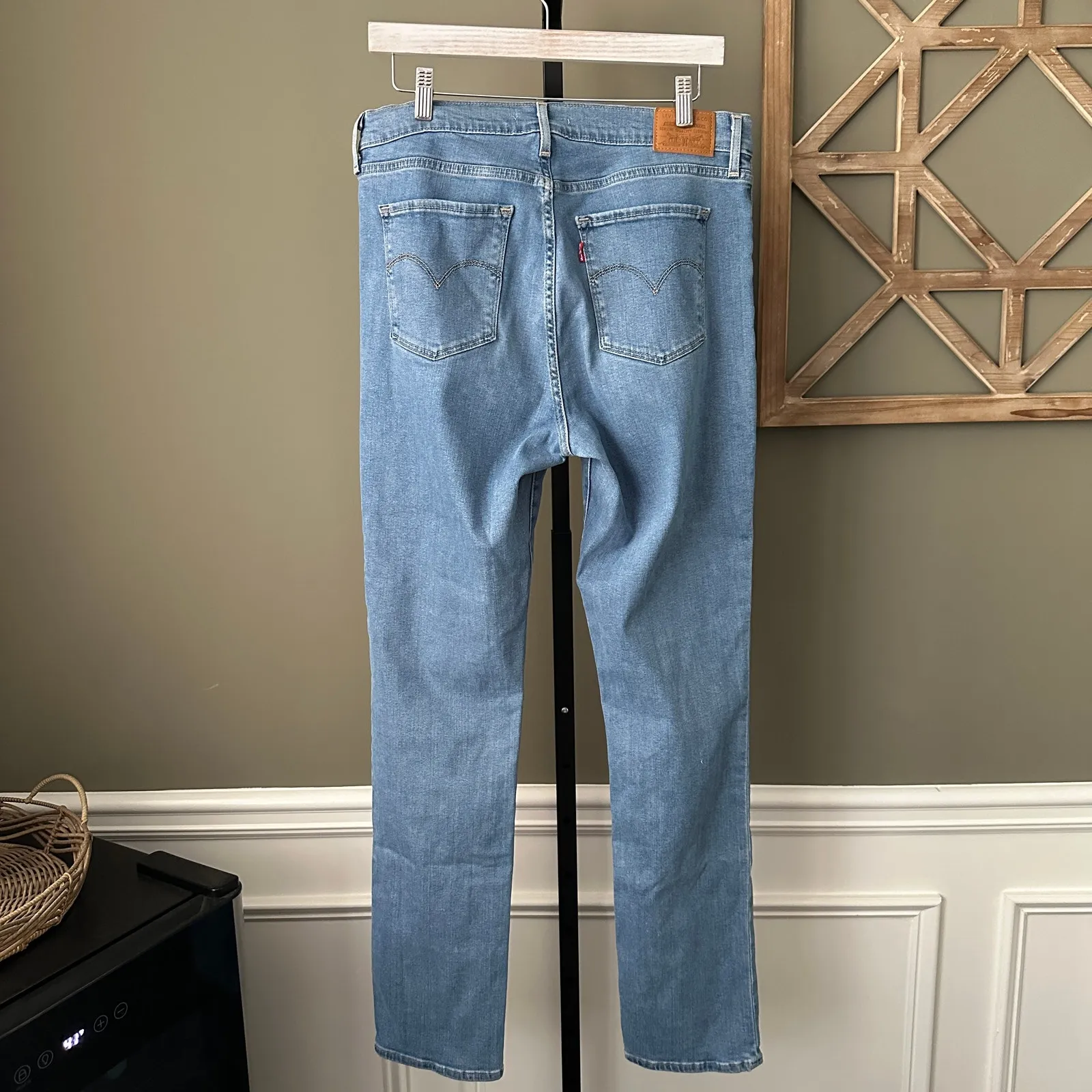 Levi's 724 High Rise Straight Premium Jeans Size 32 - Image 6