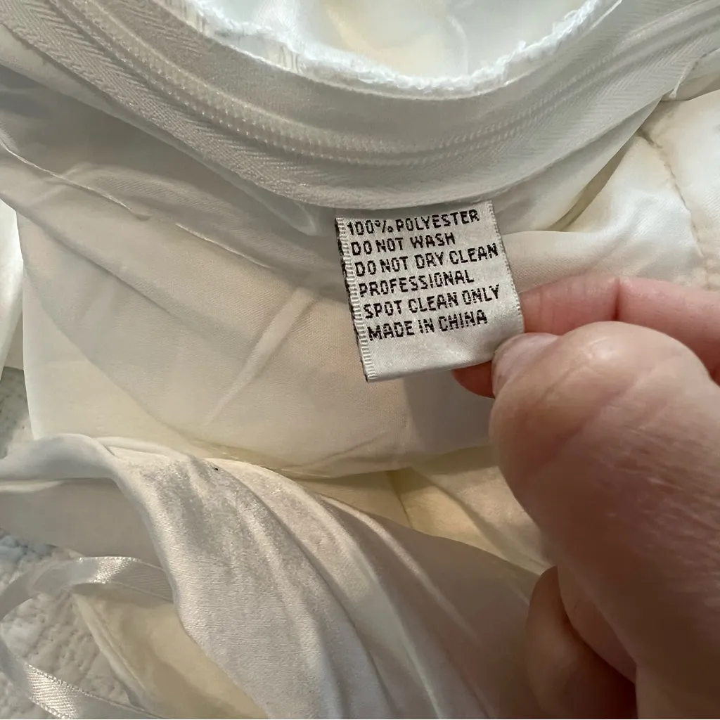 NWT Mac Duggal One Shoulder with Overskirt Dress White Satin Formal Size 6 - Image 7