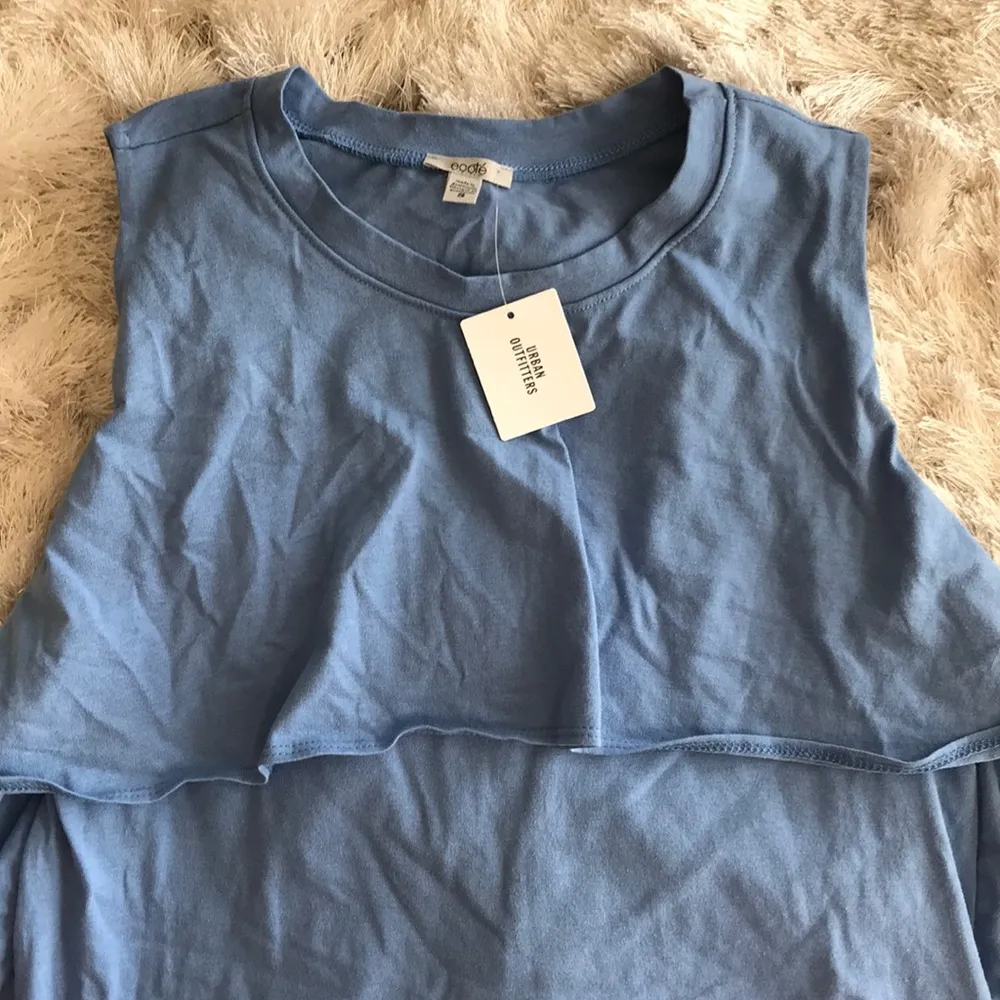 UO Ecoté Flutter Overlay Muscle Tee - Image 3