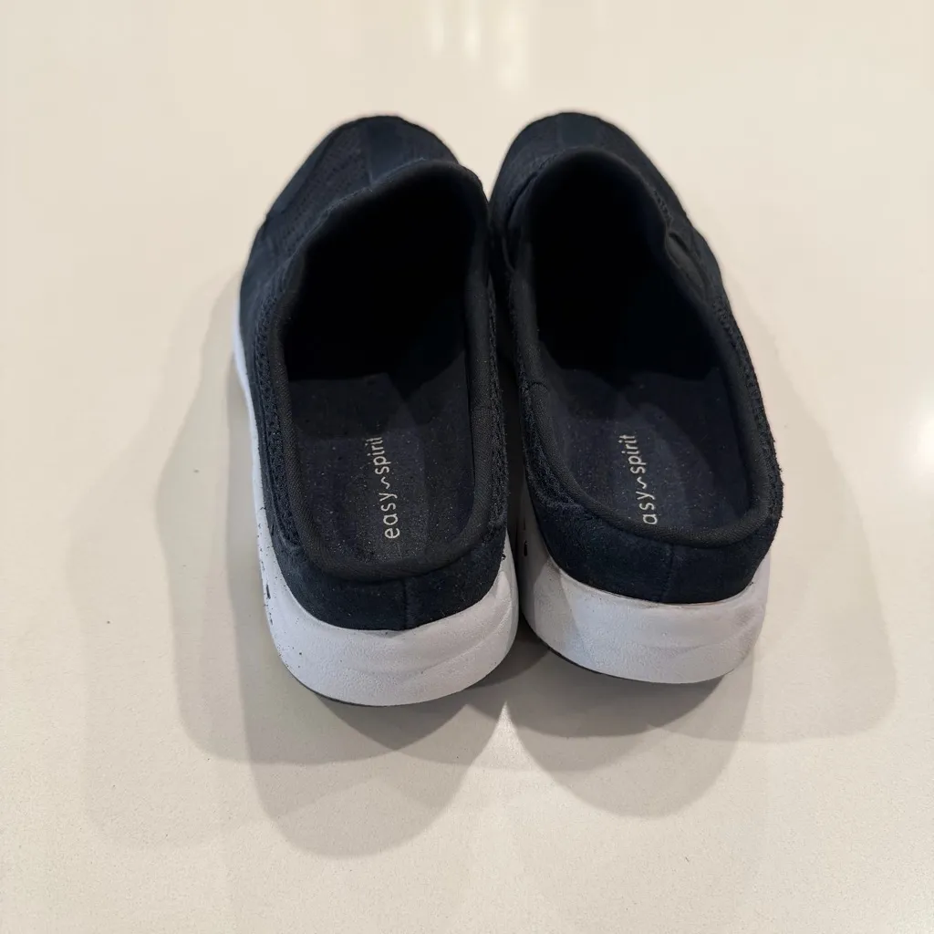 Easy Spirit Traveltime Navy Slip-On Shoes Size 7.5 - Image 2