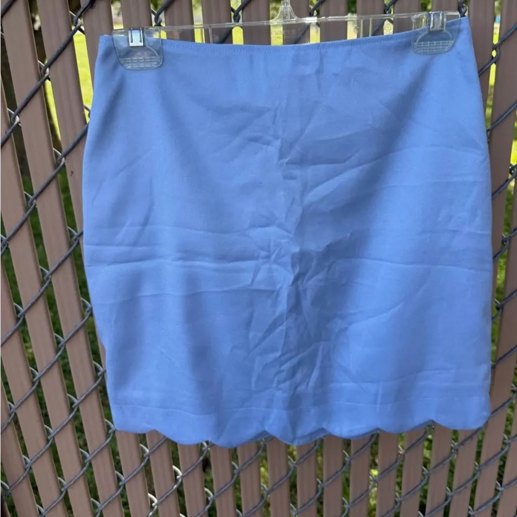 Tobi Scalloped Skirt Size Medium - Image 3