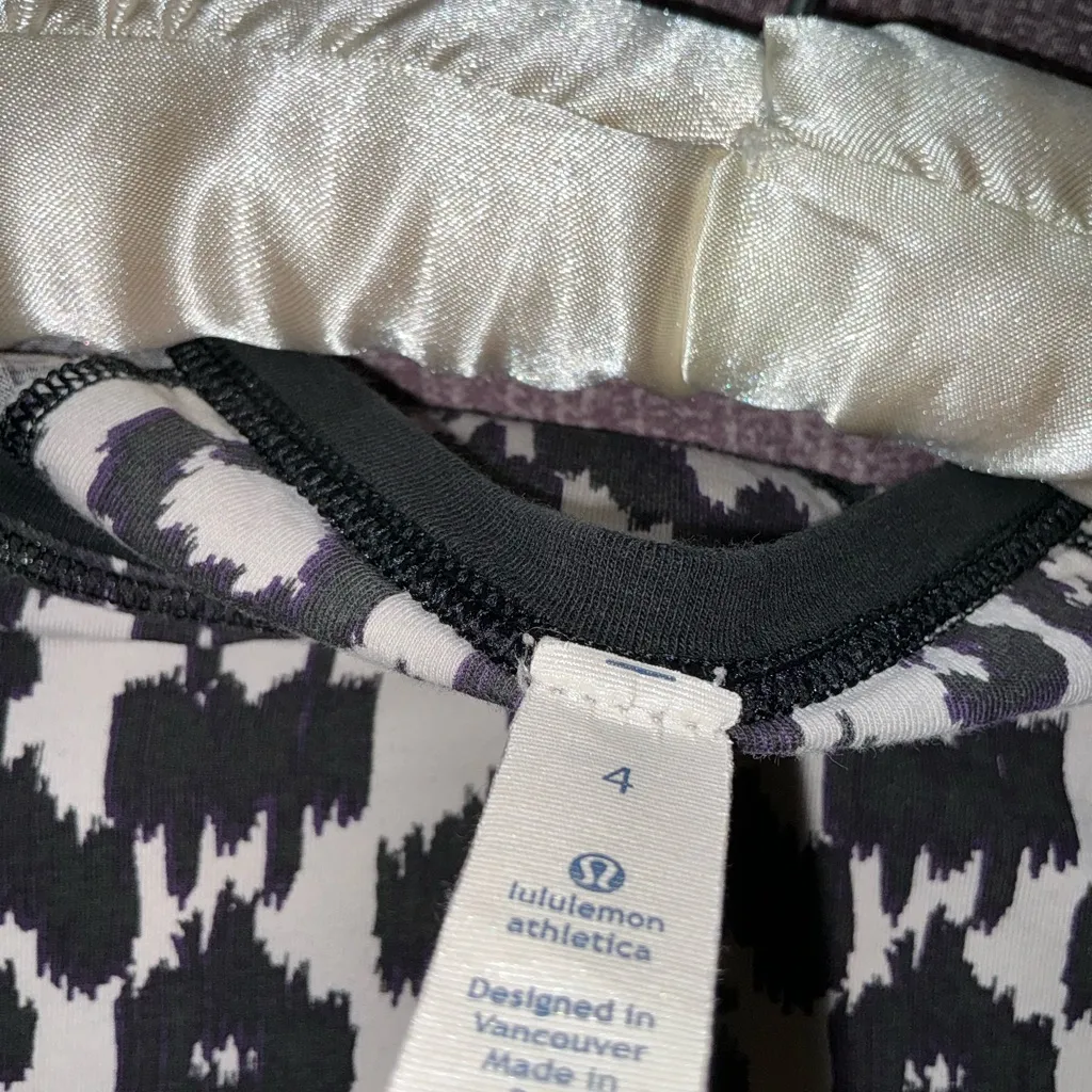 Black and White Patterned Women's Top - Image 4