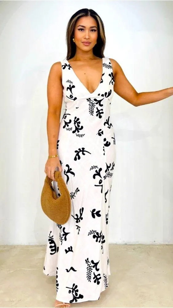 Linen Blend Black White Leaf Print Maxi Dress - Image 2