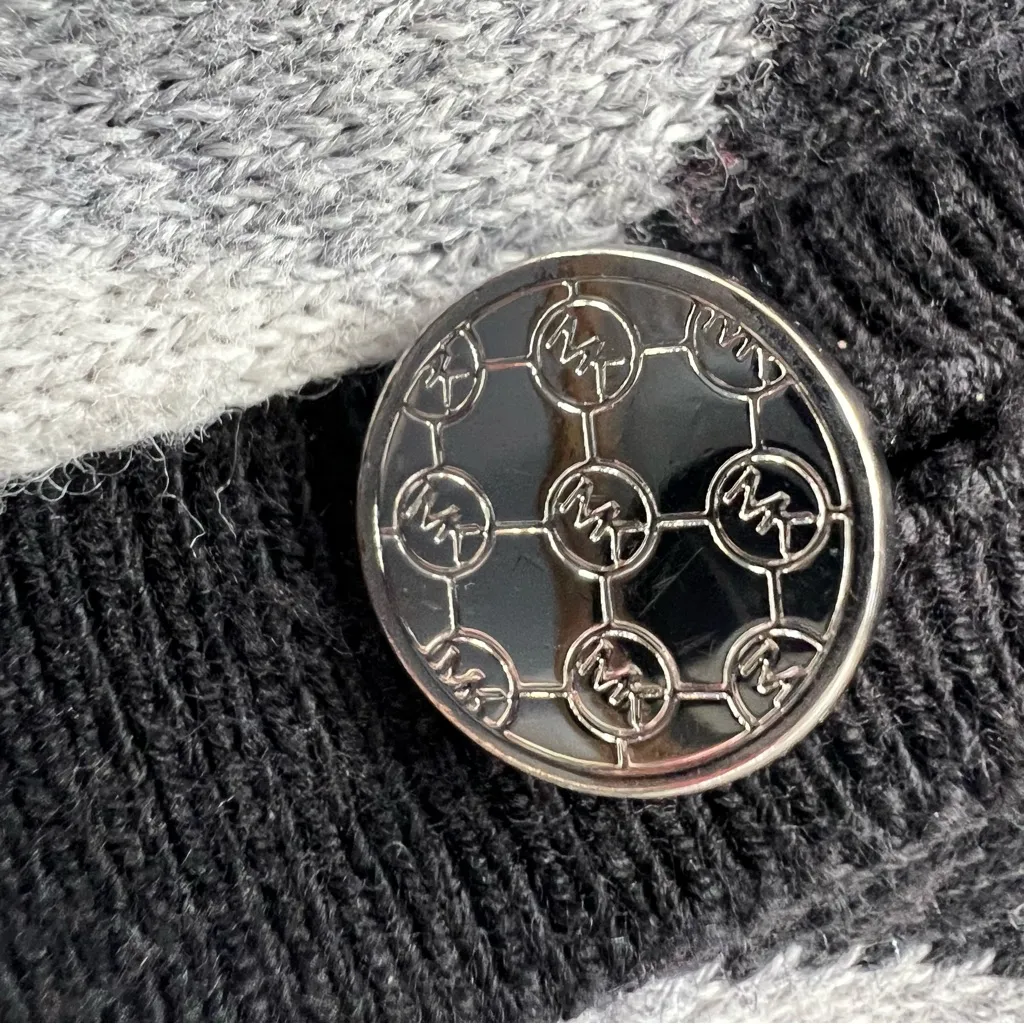 Black and Gray Argyle Cardigan Michael Kors sz Medium - Image 5