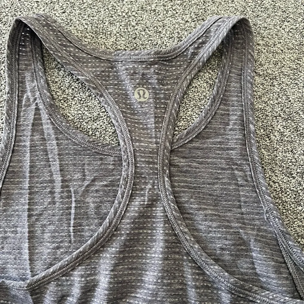 Lululemon Long Distance Tank Heathered Boysenberry Size 4 - Image 5
