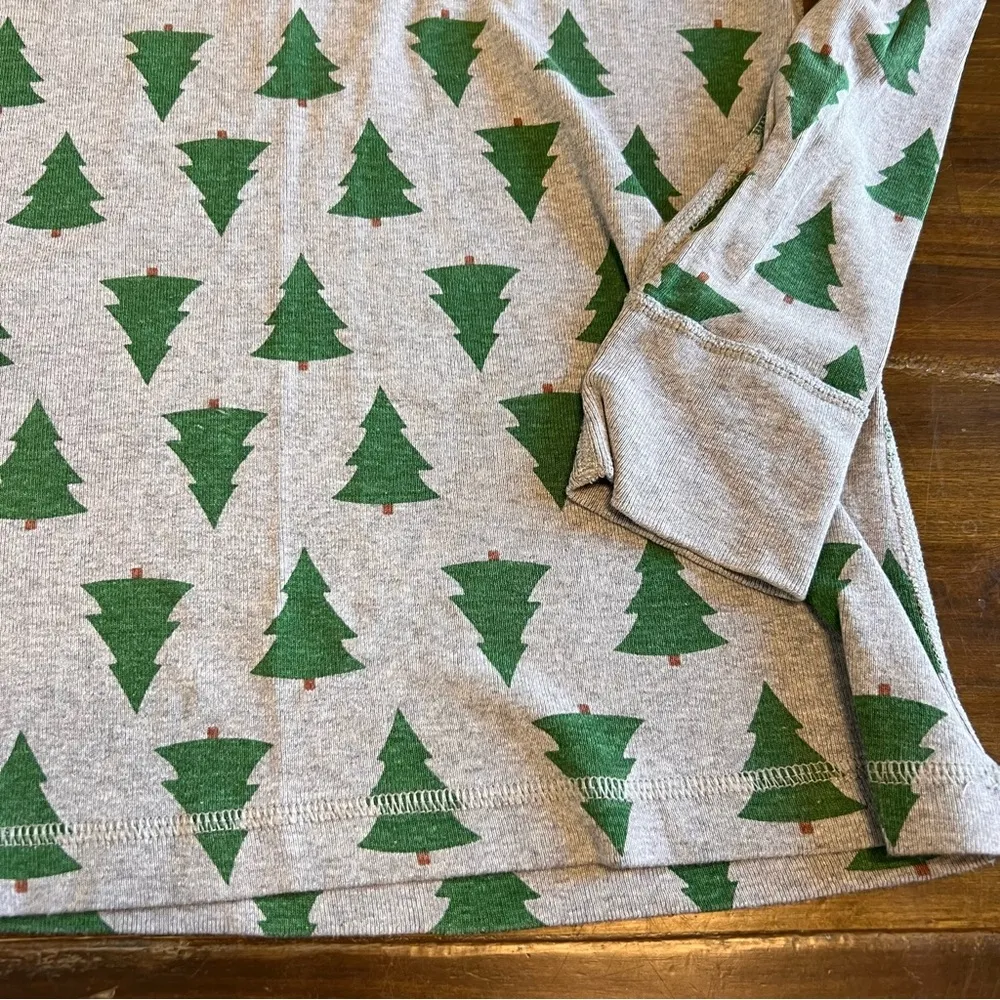 Hanna Andersson Tannenbaum Gray Green Christmas Tree Pajama Top Family Matching Size M - Image 5