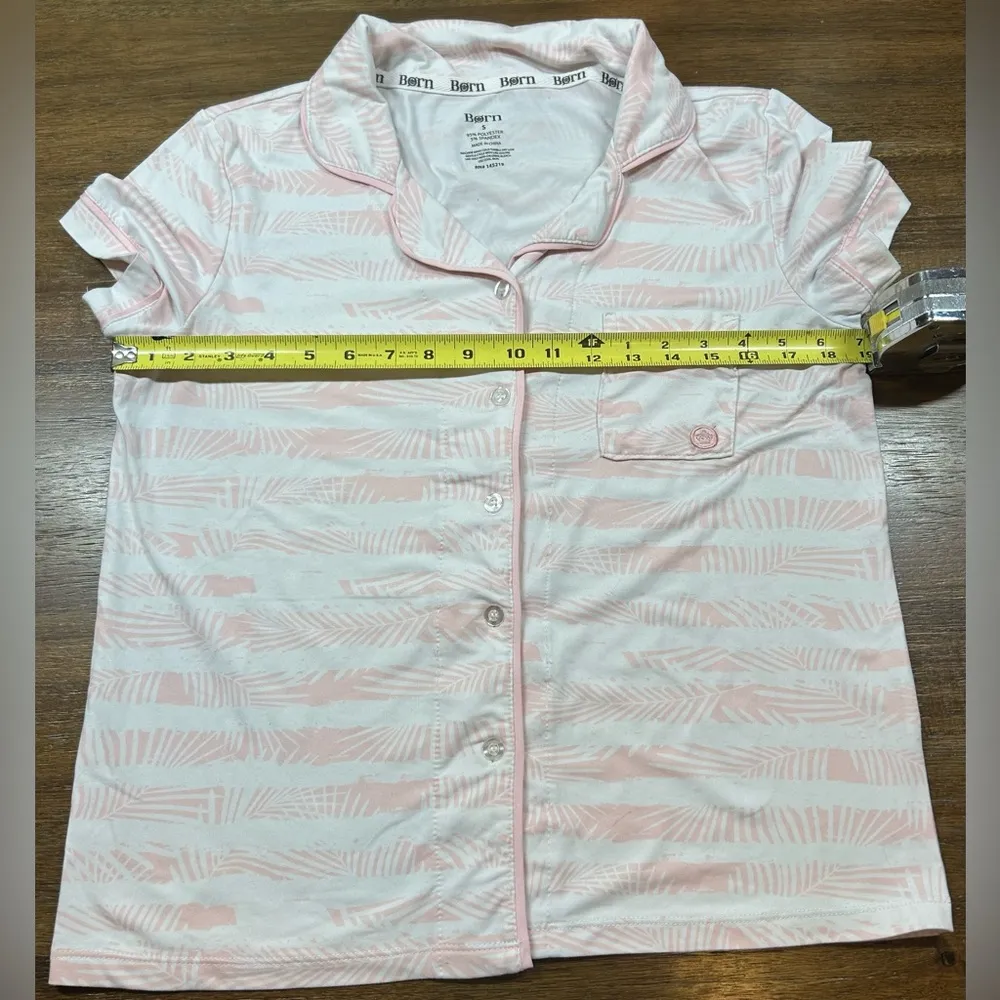 Børn Women's Size S Button Down Sleep Shirt Pink Loungewear Top - Image 3