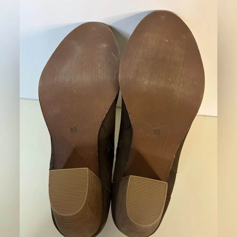 NWO Box Diba Womens Taupe Sequoia Suede Leather Block Heel Booties Size 8.5 Brown - Image 4