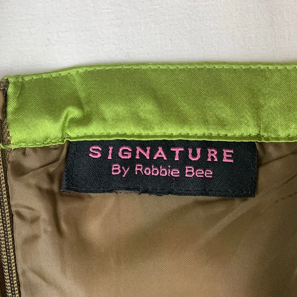 Robbie Bee size medium vintage Vibrant Floral Dress fit flare green pin up - Image 6