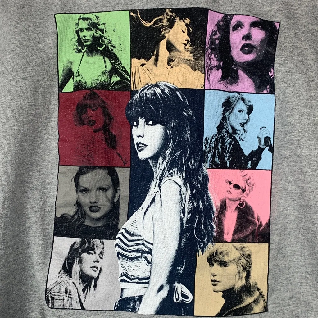 Taylor Swift size large eras tour Gray 1/4 zip long sleeve sweat shirt concert m - Image 10