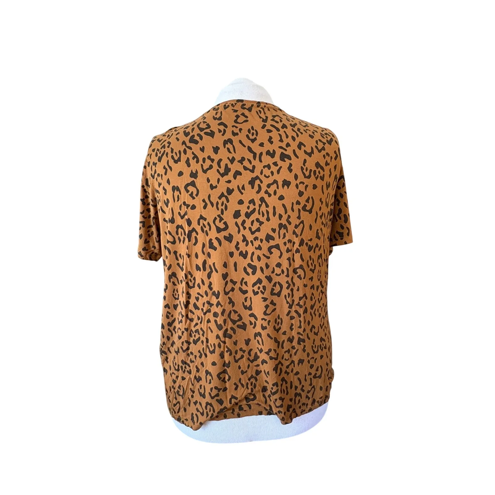 Kyte Baby Relaxed Fit V Neck Top XL Leopard Print Bamboo Brown - Image 3