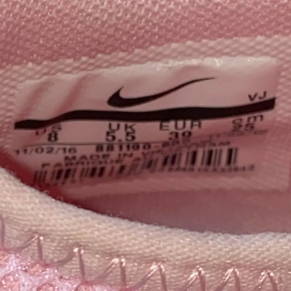 Air Max Plus with Drawstring Shoe String Barbie Pink with White Sole sz 8 - Image 11