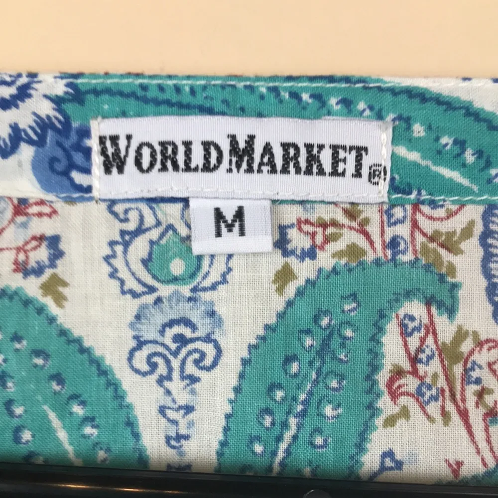 World Market Women’s Boho Floral Print Medallion Detail Side Slit Tunic Size M - Image 9