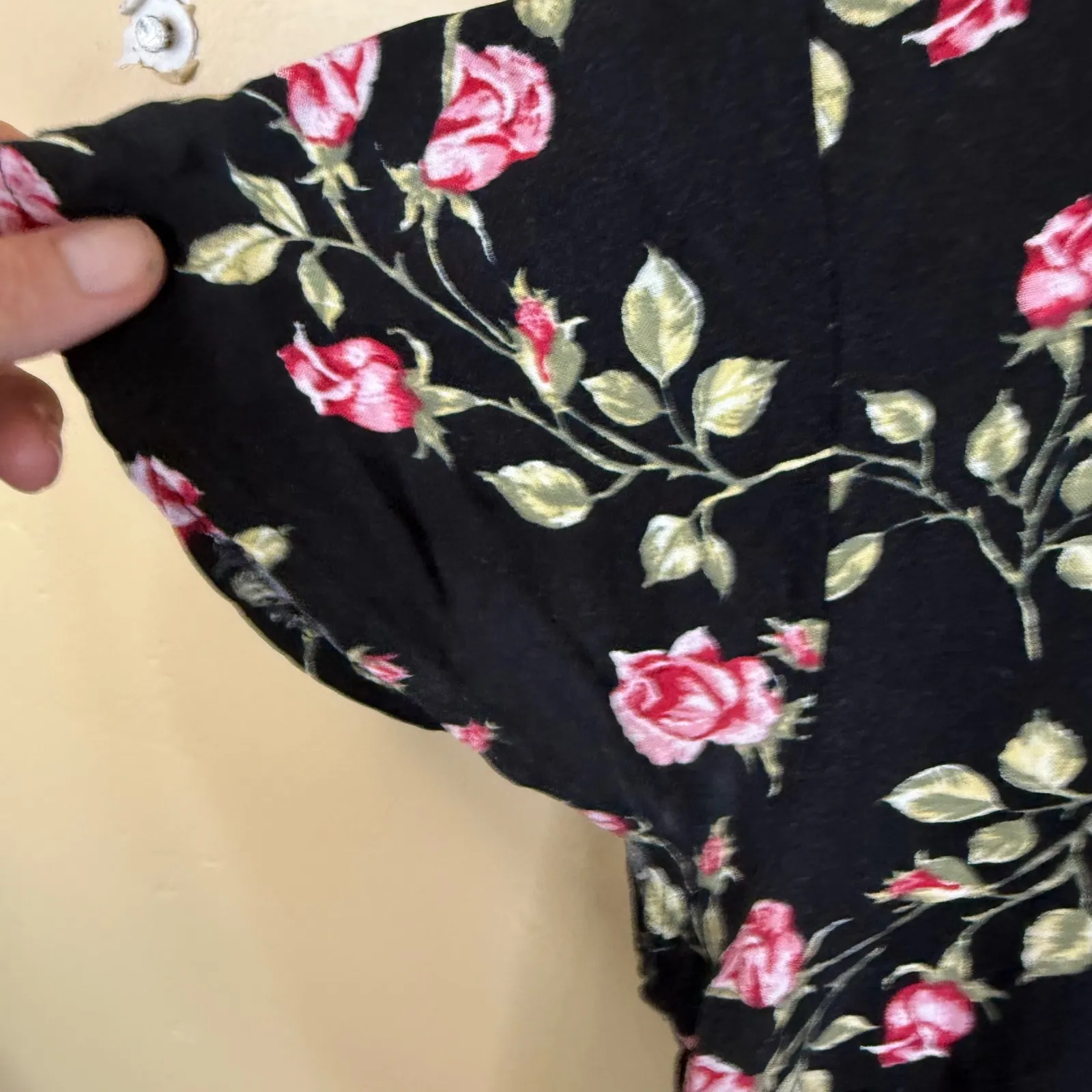 Urban Outfitters Floral Mini Dress Tie Front Rayon Black Pink Size‎ Small Y2K - Image 3