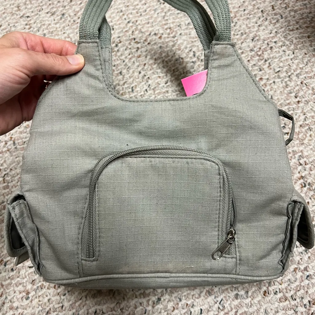 Y2K military-style Green/Grey shoulder bag new with flaw xhilaration - Image 3