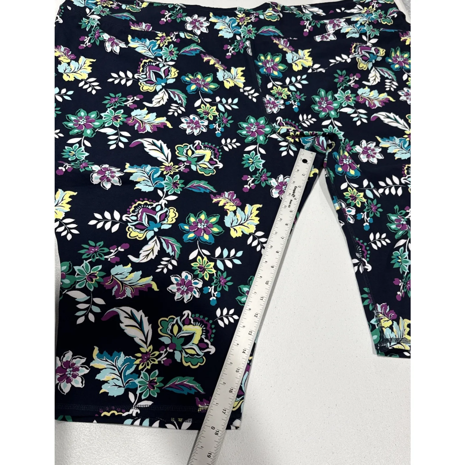 Sport Savvy Navy Floral Soft Stretchy Pull On Capri Pants Plus Size 5X Casual Blue - Image 9