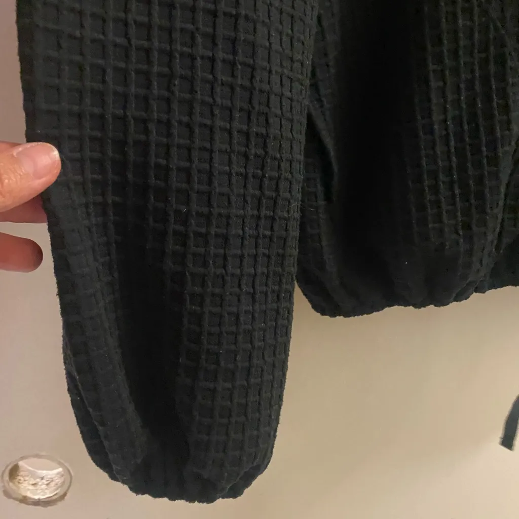 Max Studio Womens Black Sweater Top M Medium Black Waffle Print Cowl Neck - Image 4