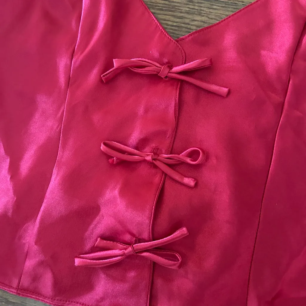 Coquette Silky Cropped Camisole with Boys Adjustable Straps Size Medium Feminine - Image 3