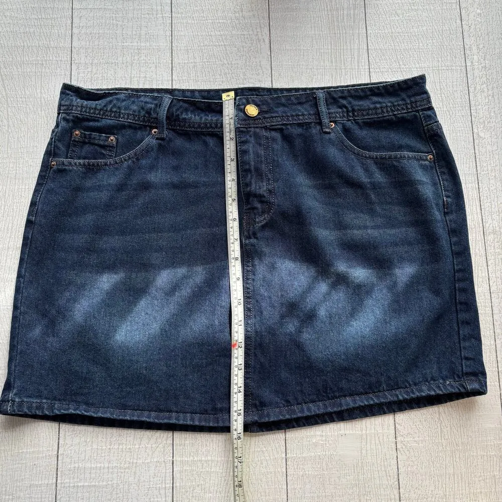 ChouYaTou Denim Mini Skirt Size XL Blue - Image 6