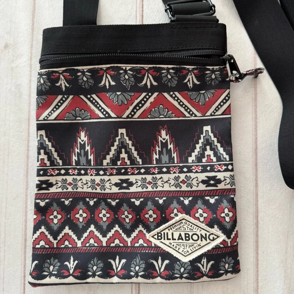 Billabong Aztec Print Multicolor Shoulder Crossbody Bag Purse Boho Casual Travel - Image 5