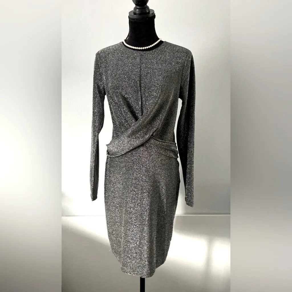 Pretty ELEGANT MK dress🌹🌹 - Image 4