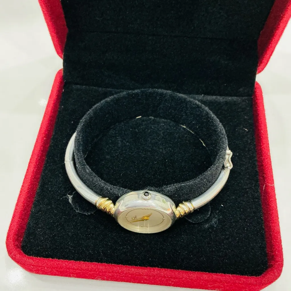 Ladies STAR bangle watch ALL - Image 2