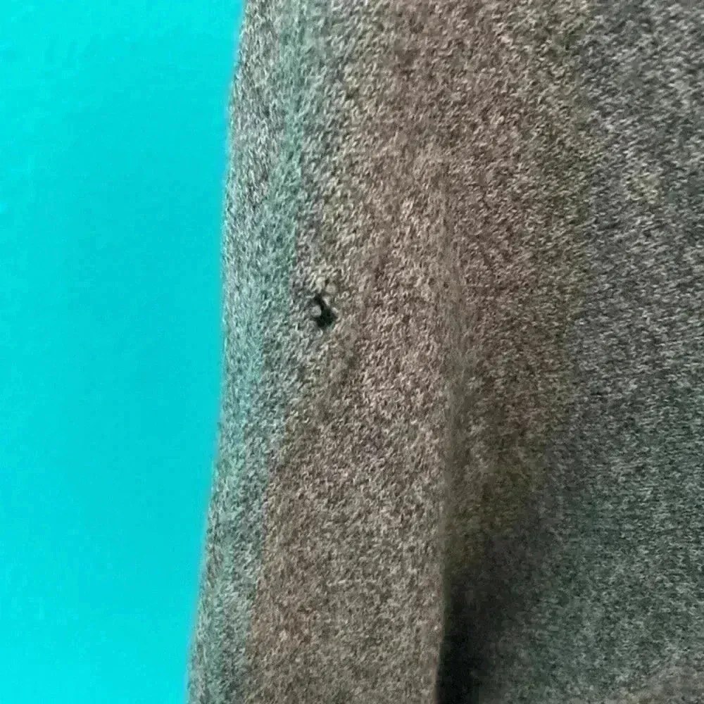 ⭐️ American eagle grey long sweater top in size small - Image 2