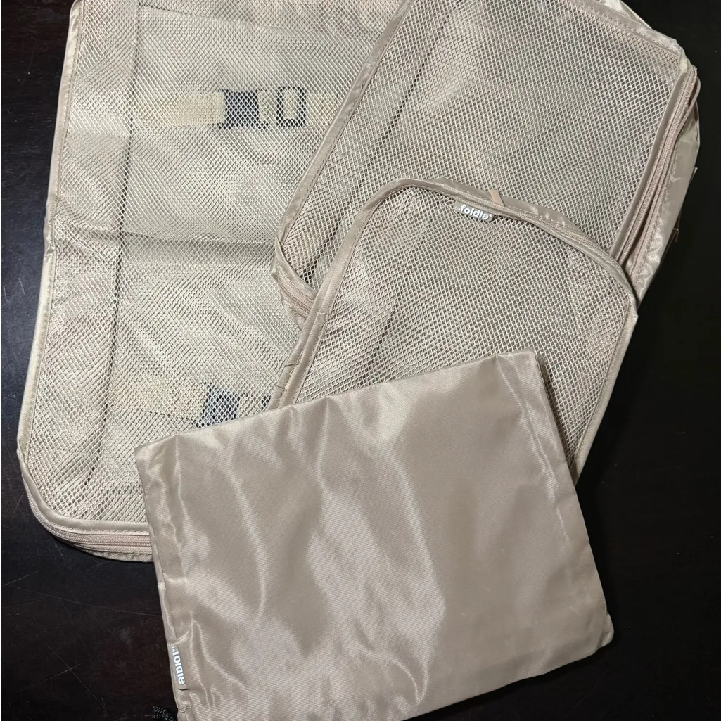 The Foldie Travel Packing Cubes Set - Image 3