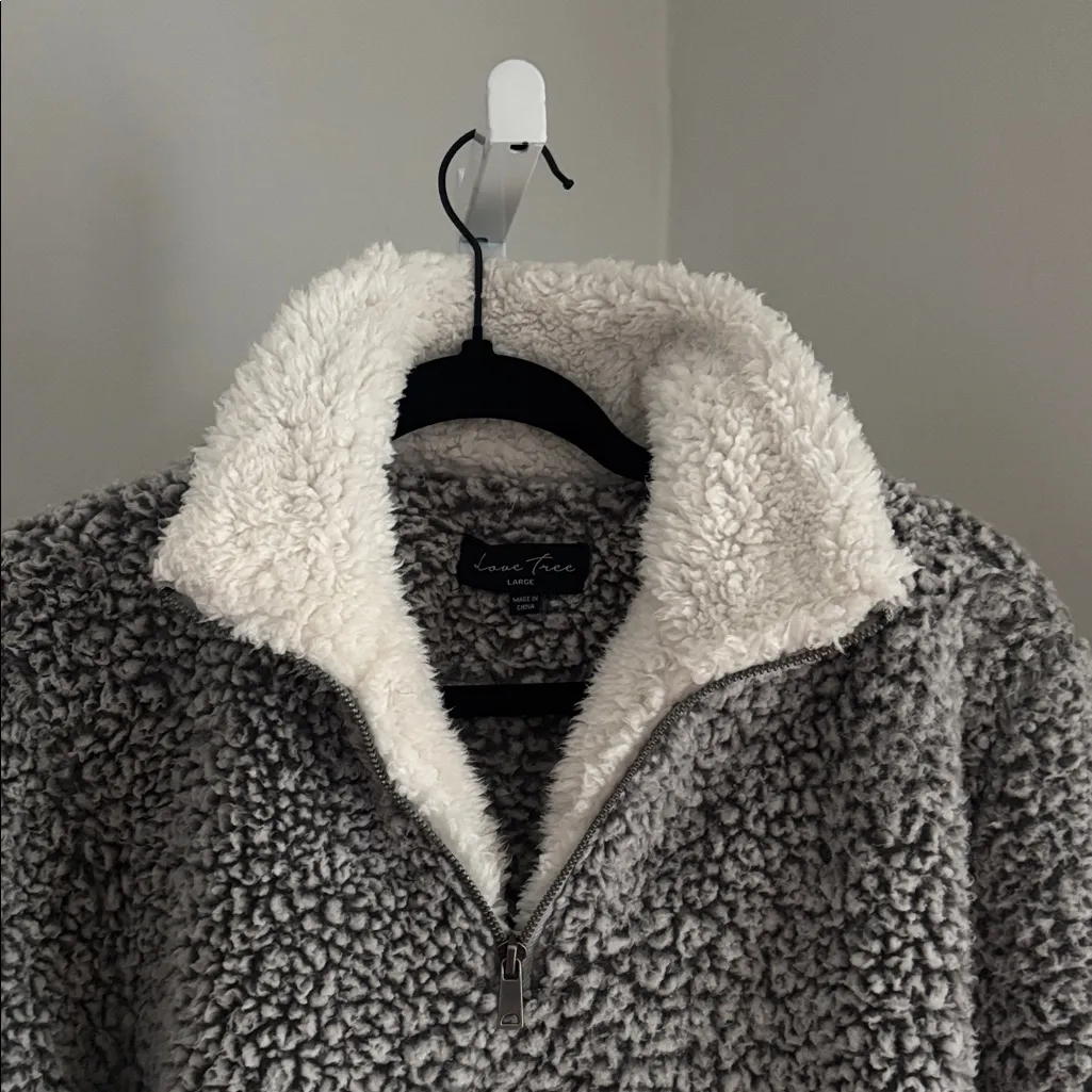 Love Tree Gray and Cream Sherpa Quarter Zip Faux Sherpa Fleece Jacket Size Large - Image 4