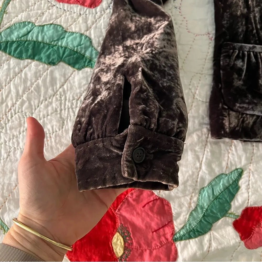 Tahari Women’s Mocha Brown Crushed Velvet Blazer Touch of Silk - Image 4