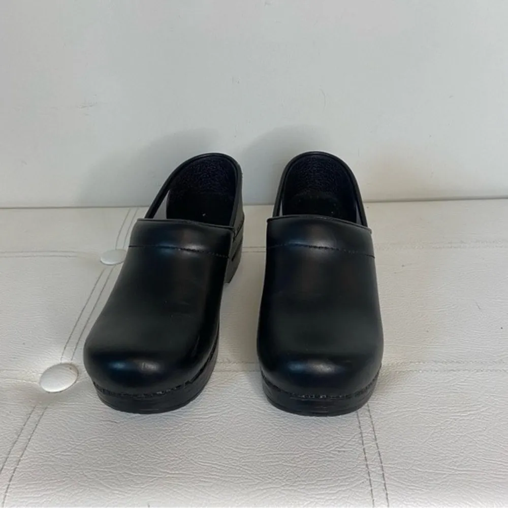 Danksko Black Professional Clog Size 36 or US 5.5 - Image 3