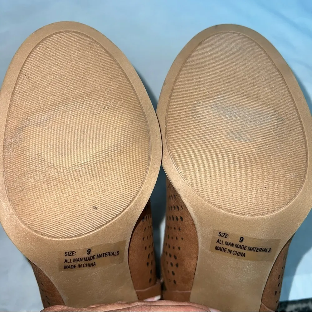 ALTER’D State camel Cade booties stacked heel size 9 - Image 13