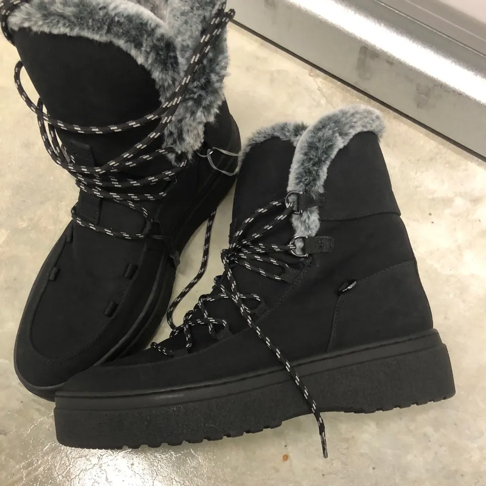 ZARA Chunky Sole Faux Fur Lining Mountain-Style Ankle Lace-Up Boots Size 39/8 BN - Image 6