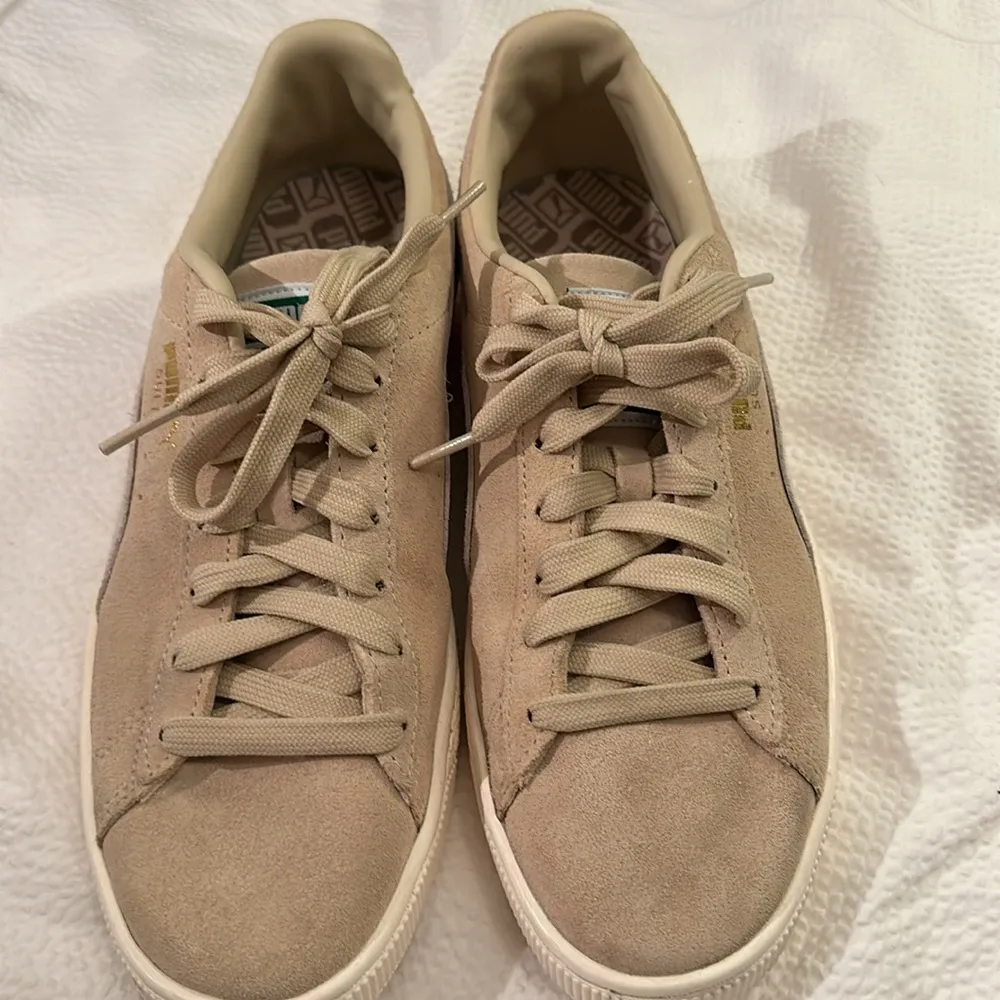 Puma tan suede fashion athletic,tennis shoe US 11 - Image 2