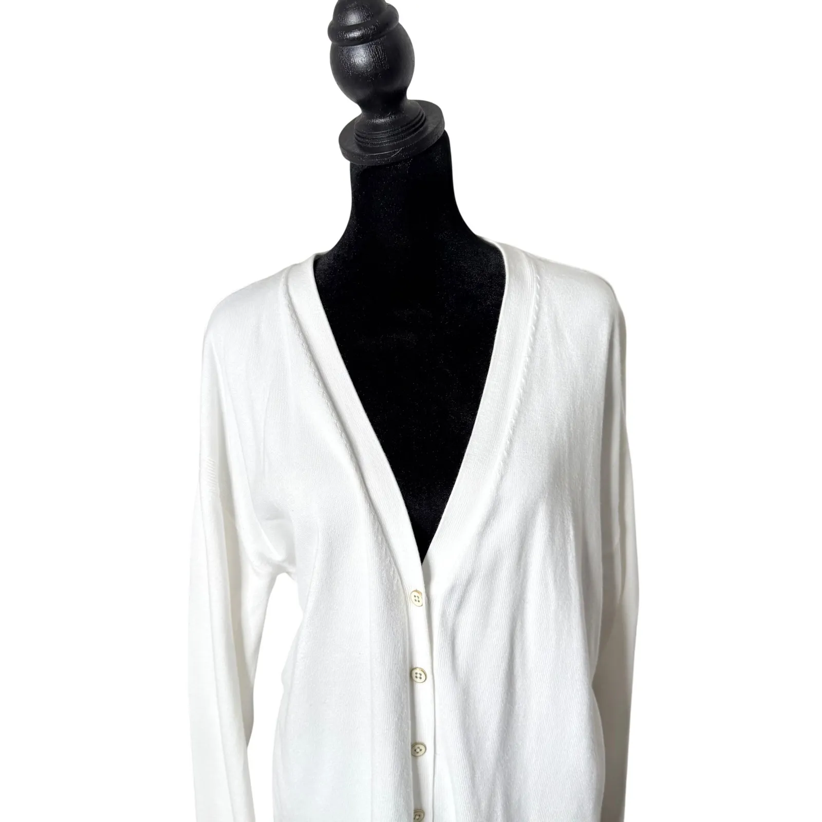 Talbots Girlfriend Cardigan Sweater Size XL White Preppy Old Money Minimalist - Image 2