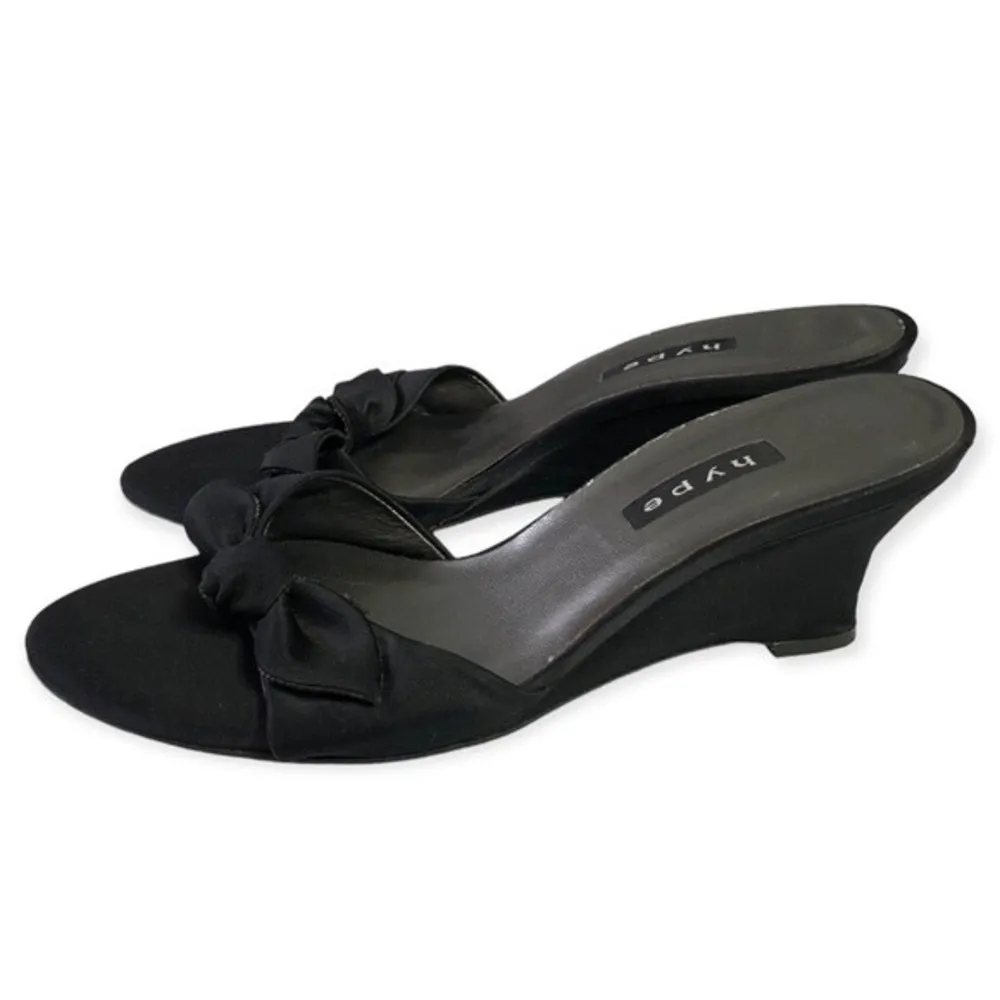 Hype Black Satin Leather Bow Front Wedge Sandal Size 7 - Image 46