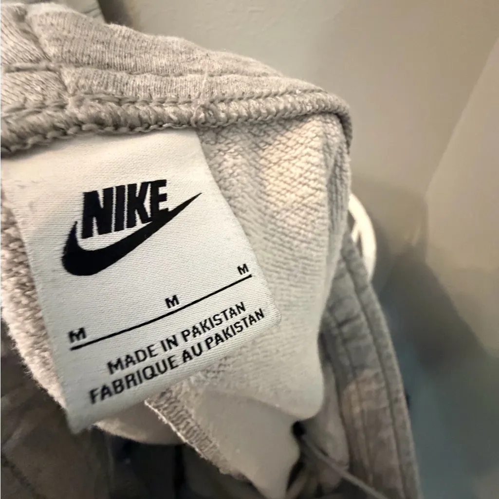 Nike Light Gray Joggers - Image 6