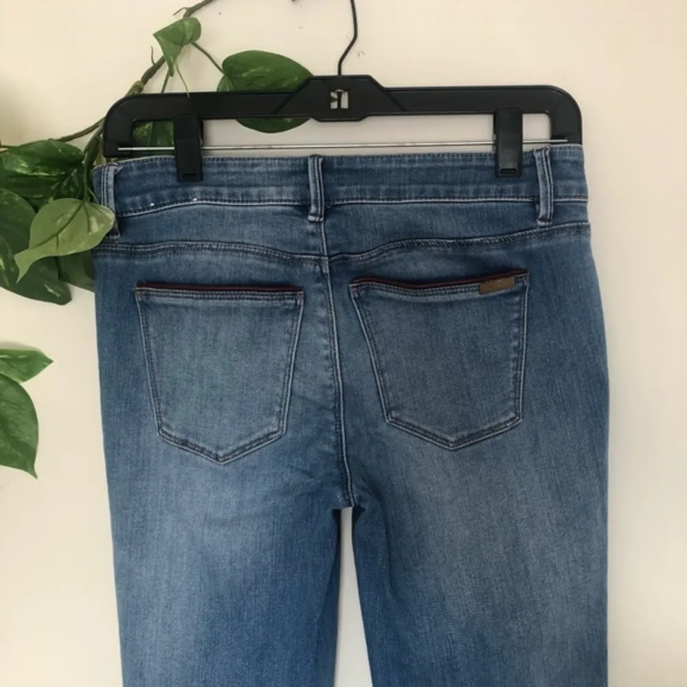 WHBM The Skimmer Jean w/ Leather Trim - Image 4