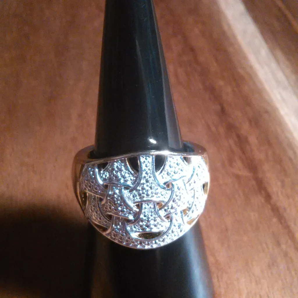 Diamond Accent Fancy 18K Yellow Gold Plated and Platinum Bond Ring (Size 6) - Image 5