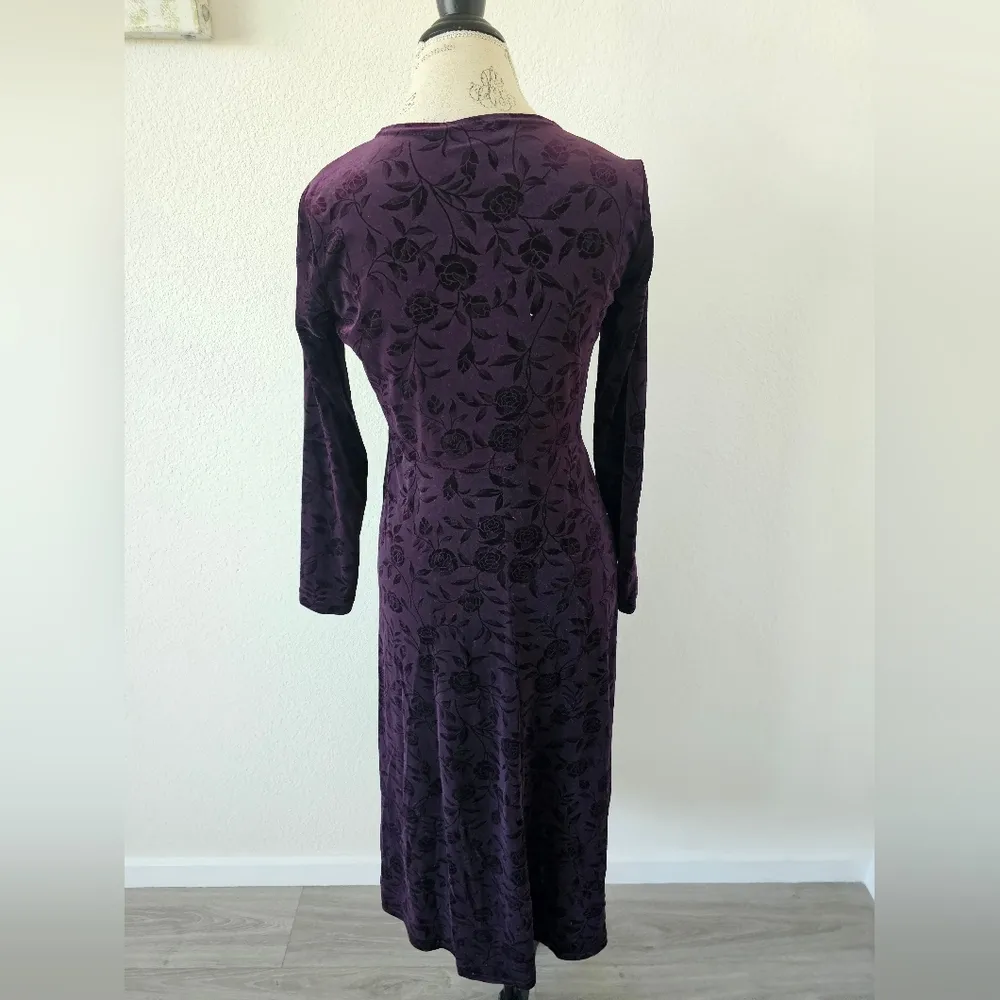 Studio Ease Petite Purple Velvet Rose Flower Print Midi Dress sz PS - Image 2