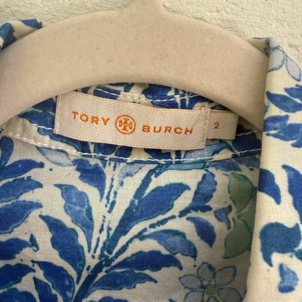 Tory Burch Floral Blue and Green Button-Up Shirt size 2 - Image 2