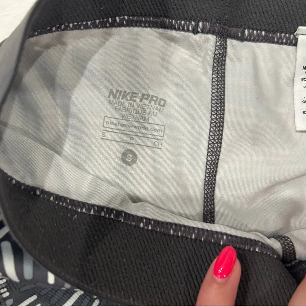 Nike pro shorts - Image 4