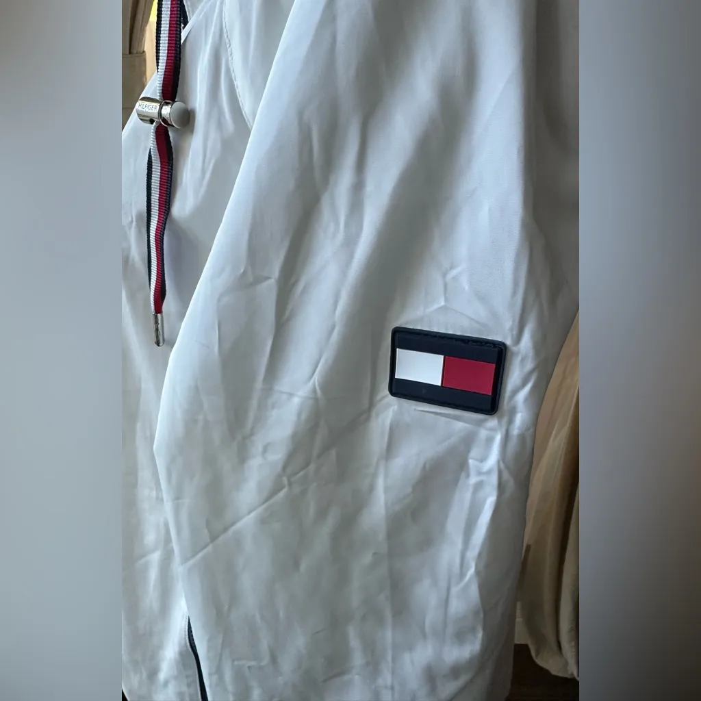 Tommy Hilfiger womens Iconic Hooded Windbreaker Jacket - Image 6